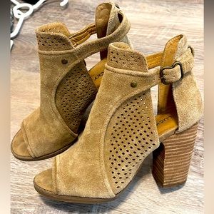 Lucky Brand Heels / Ankle Boots